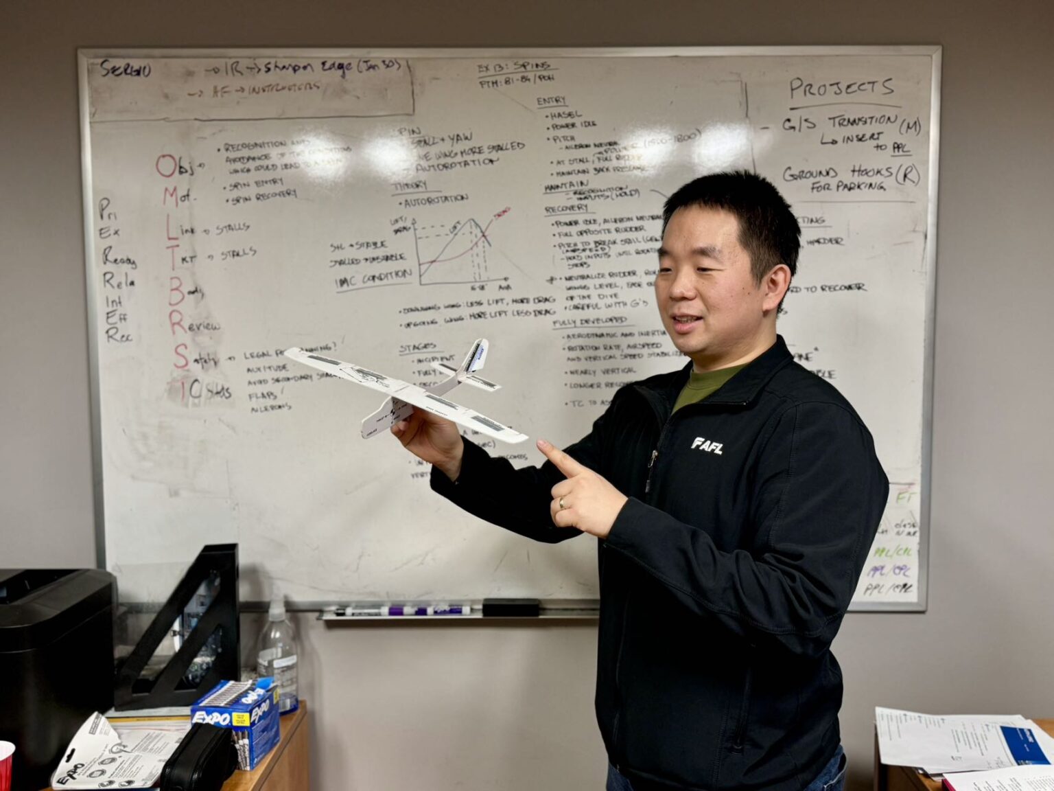 Flight School Calgary | Executive Compass Flight Institute